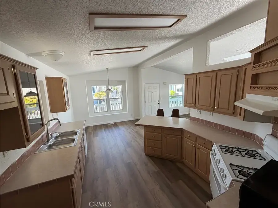 10900 Sepulveda #23, Mission Hills, CA 91345 - #3