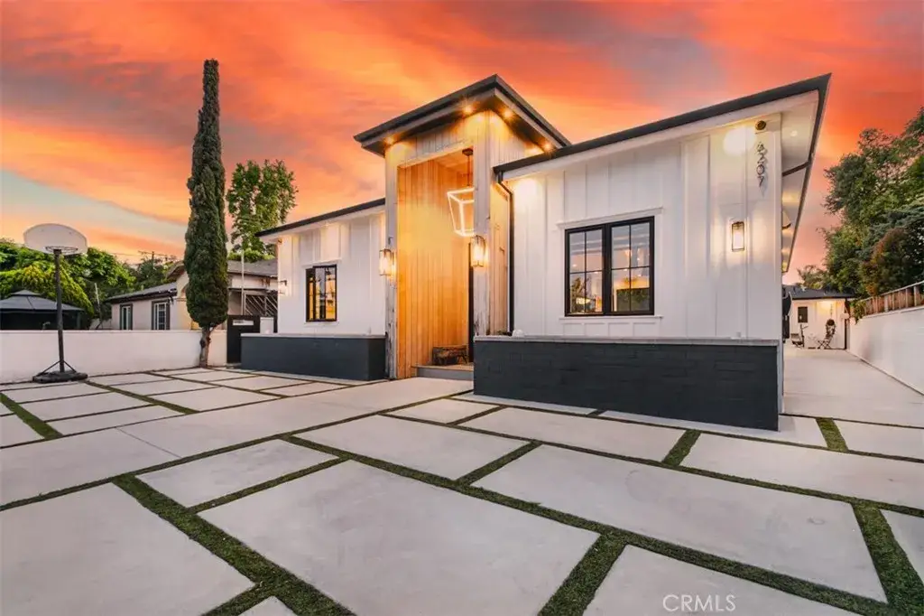 6207 Babcock, North Hollywood, CA 91606 - #1