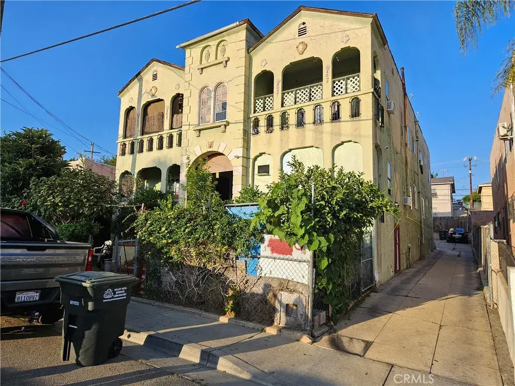 1070 N Alma, Los Angeles, CA 90063 - #1