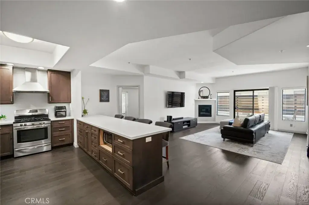 4477 Woodman Avenue #202, Sherman Oaks, CA 91423 - #1