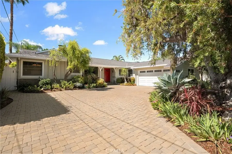 16538 Hartsook, Encino, CA 91436 - #2
