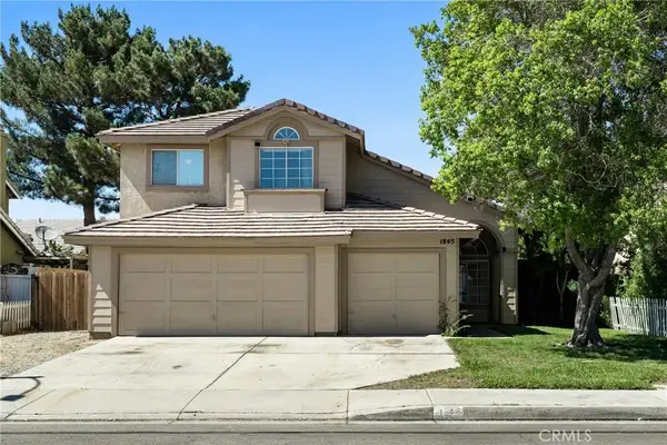 1845 West Avenue H 8, Lancaster, CA 93534