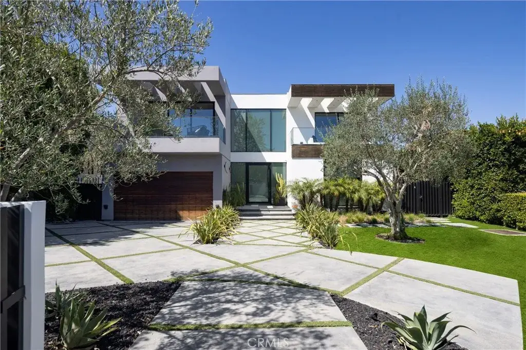 7107 Macapa Drive, Los Angeles, CA 90068 - #1