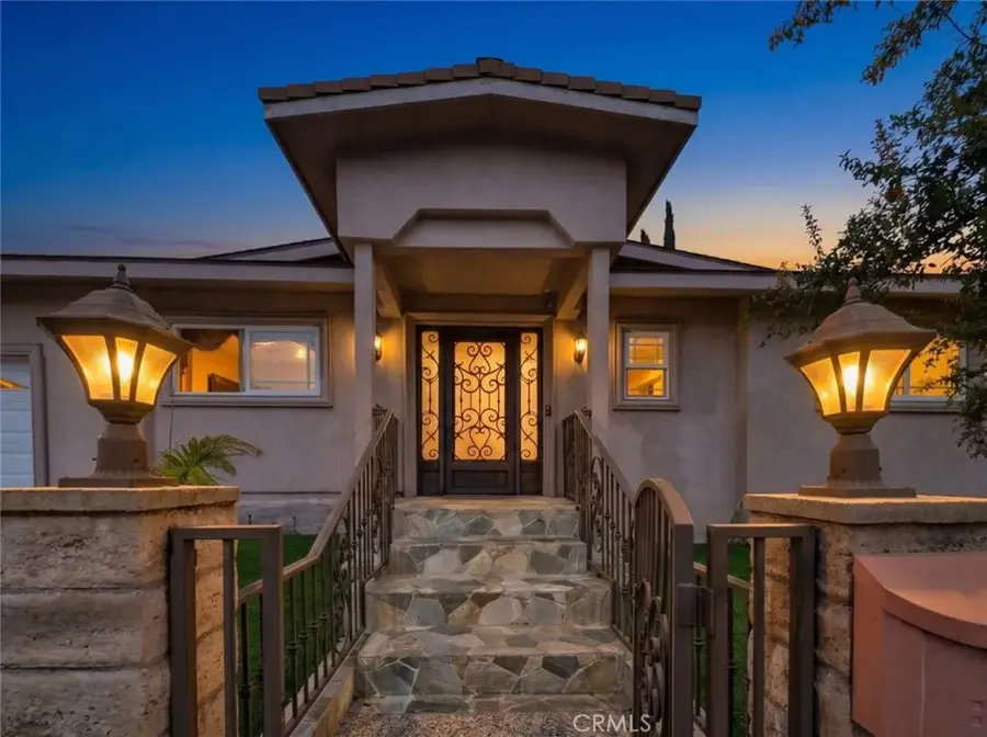 6415 Varna Avenue, Van Nuys, CA 91401 - #3
