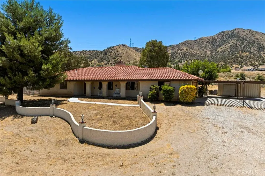 902 Searchlight Ranch Road, Acton, CA 93510 - #1