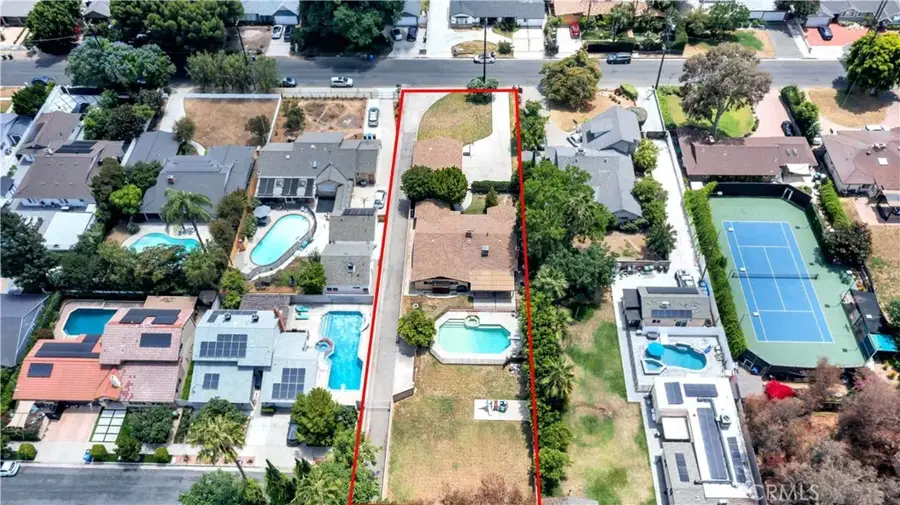 15803 Gault Street, Lake Balboa, CA 91406 - #2