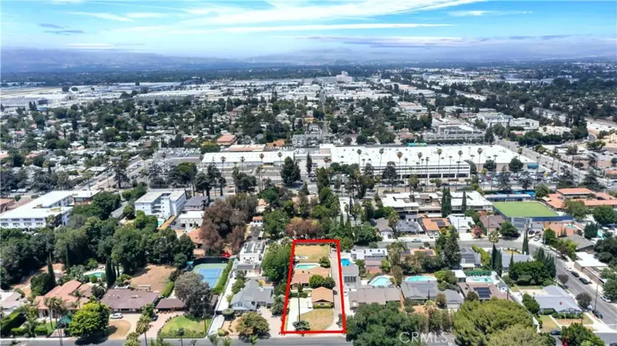 15803 Gault Street, Lake Balboa, CA 91406 - #3