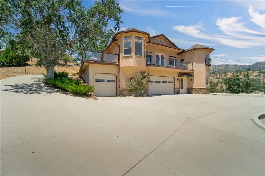 29801 Greenwater Drive, Tehachapi, CA 93561 - #2