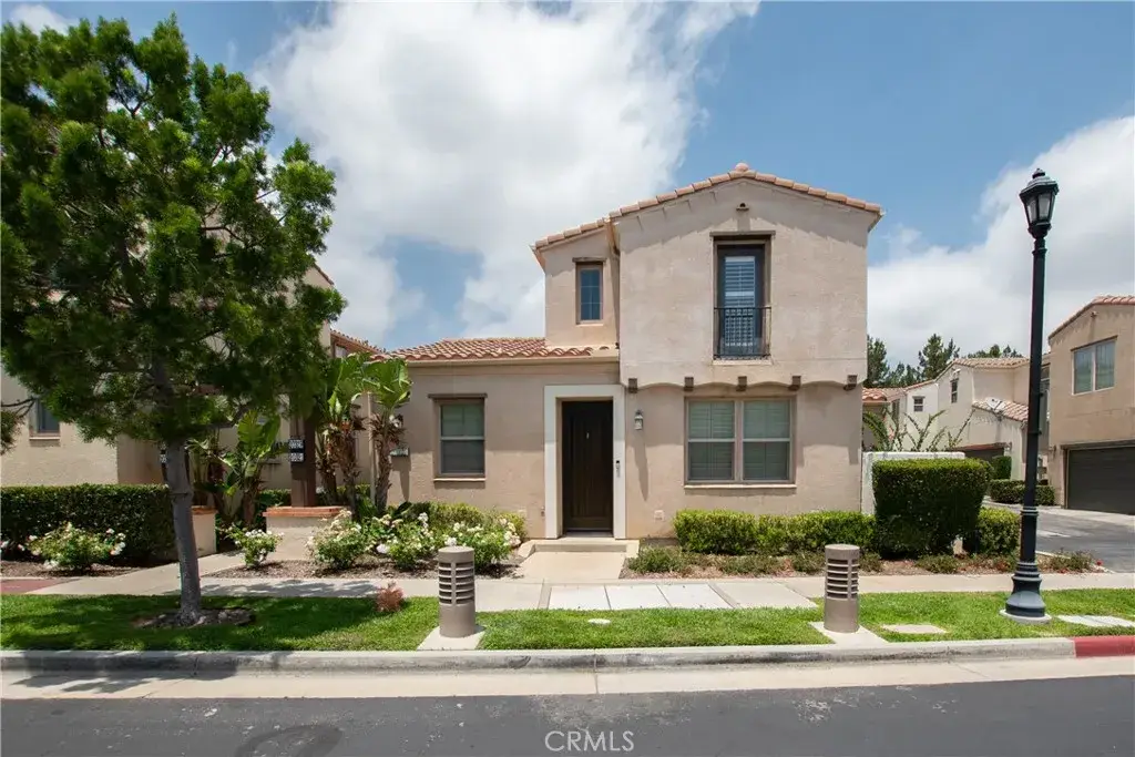 20323 Livorno, Porter Ranch, CA 91326 - #1