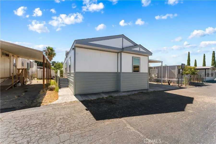 5711 Columbia Way #127, Quartz Hill, CA 93636 - #2