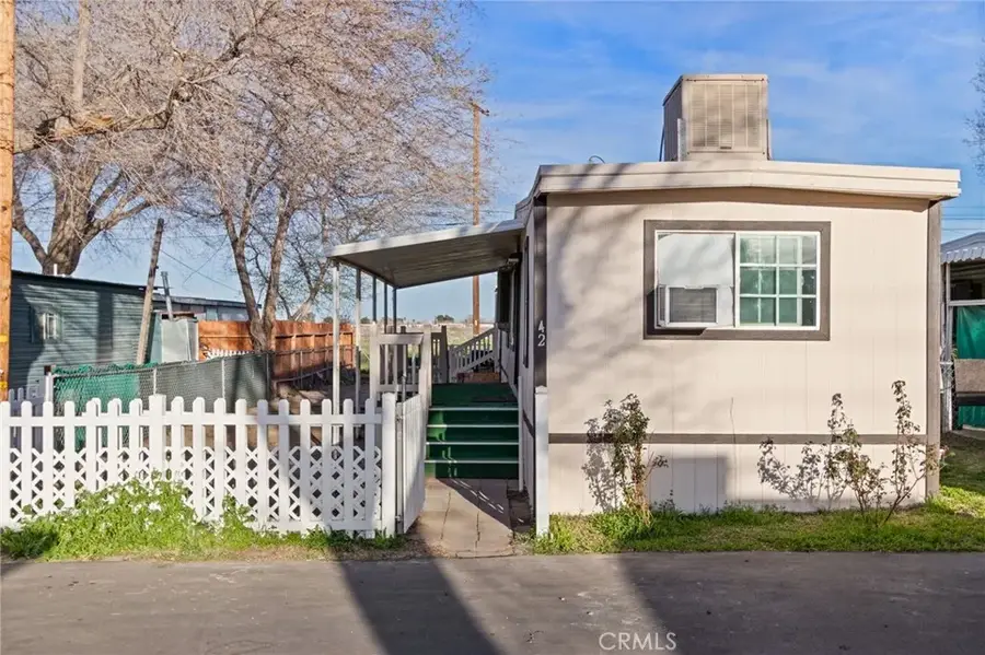 45446 7th #42, Lancaster, CA 93535 - #2