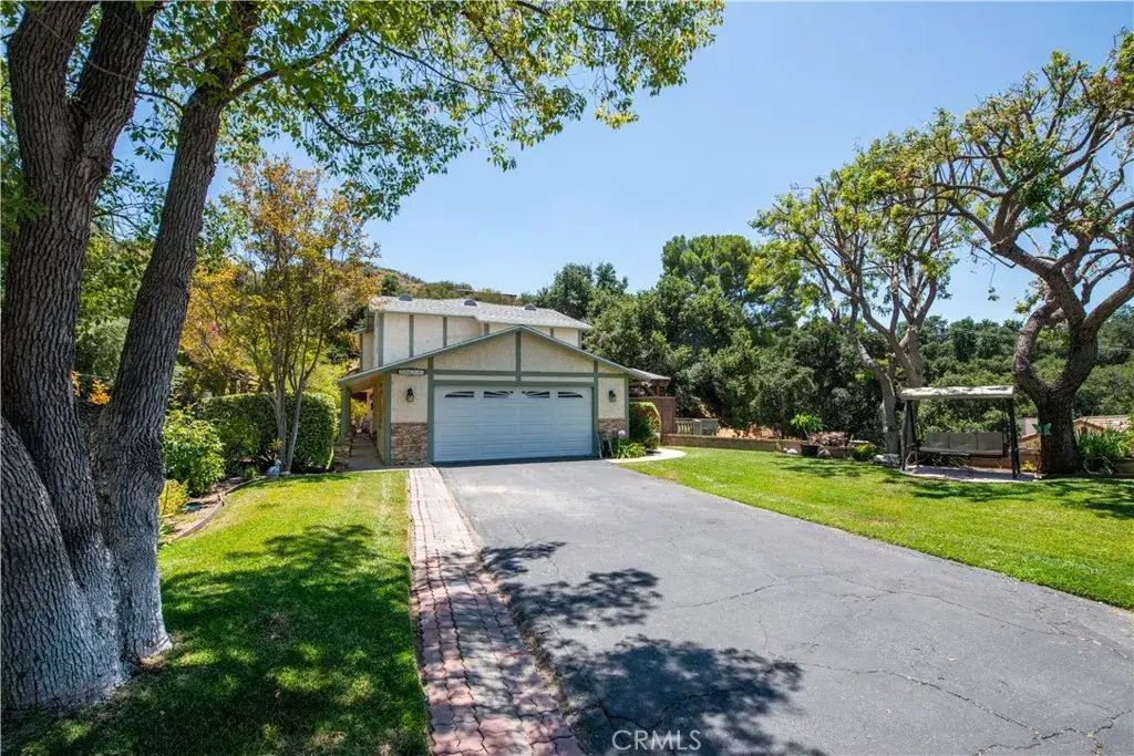 25023 Everett, Newhall, CA 91321 - #1