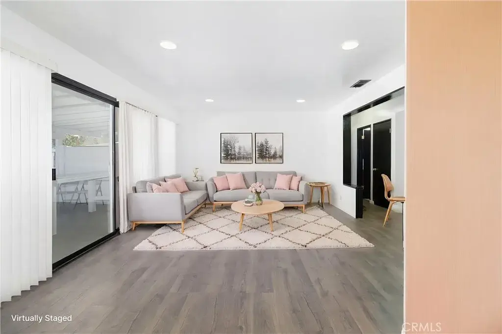 20309 Roscoe, Winnetka, CA 91306 - #1