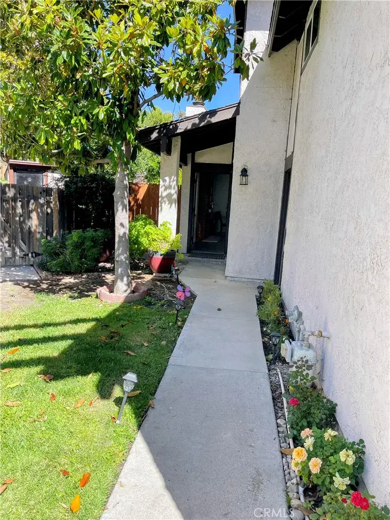 28360 Simsalido, Canyon Country, CA 91387 - #2