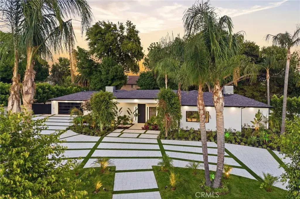 8400 White Oak, Northridge, CA 91325 - #1