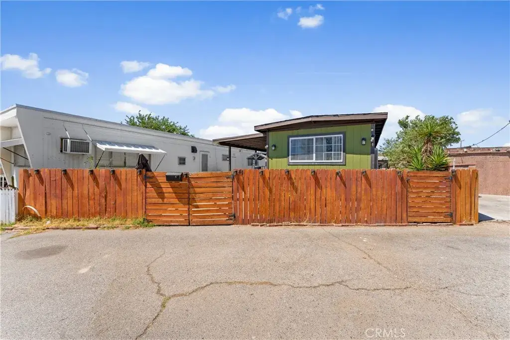 723 W Avenue I, Lancaster, CA 93534 - #1