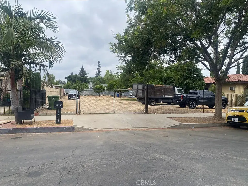 18565 Ingomar, Reseda, CA 91335 - #1