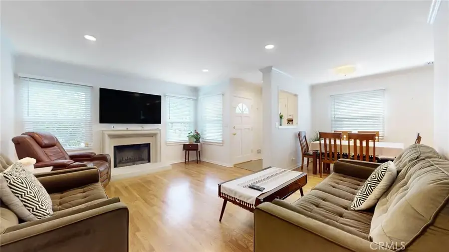 6434 Blewett Avenue, Van Nuys, CA 91406 - #2