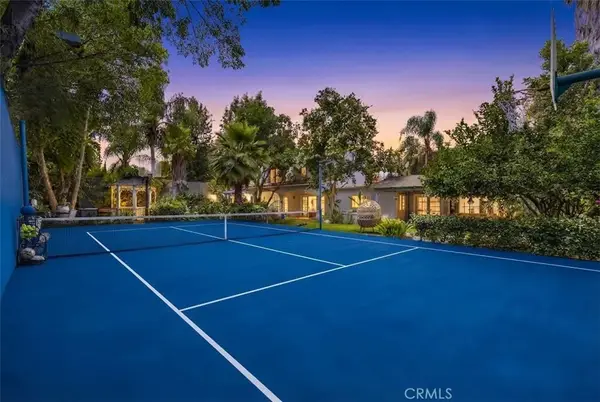 19436 Hatteras Street, Tarzana, CA 91356