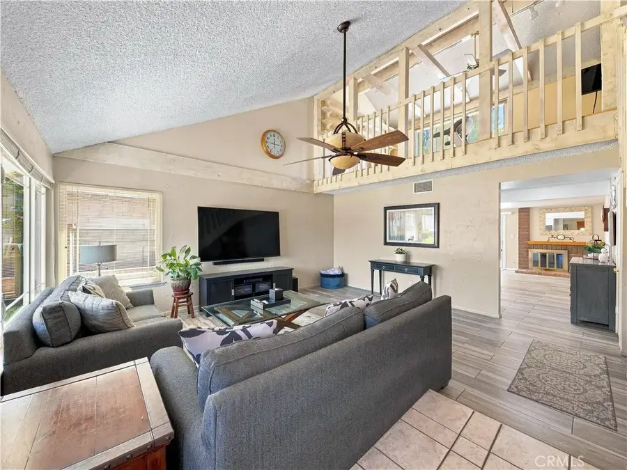 21452 Carol Sue, Saugus, CA 91350 - #3