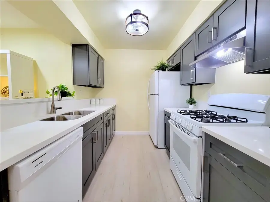 8221 Langdon Ave., #103, Van Nuys, CA 91406 - #3
