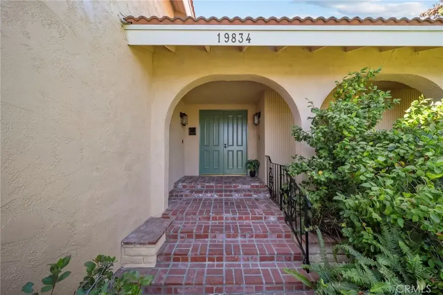 19834 Haynes Street, Woodland Hills, CA 91367 - #2