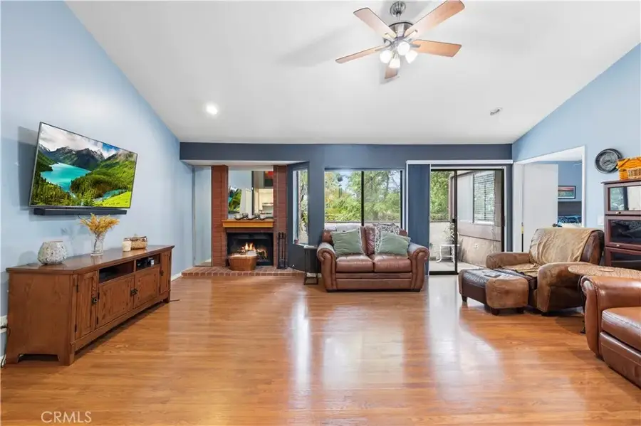 24835 Apple Street #F, Newhall, CA 91321 - #2