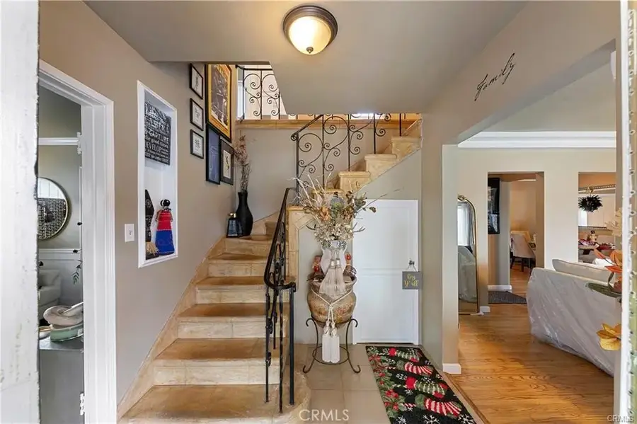 3907 Edgehill Drive, Leimert Park, CA 90008 - #3