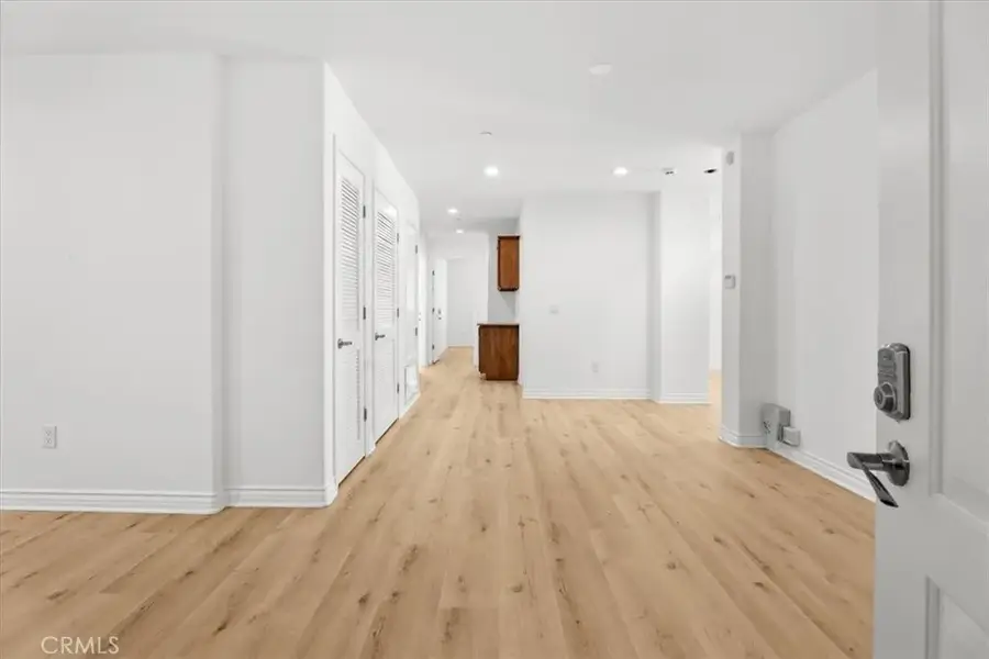 5305 Bellingham #304, Valley Village, CA 91607 - #2
