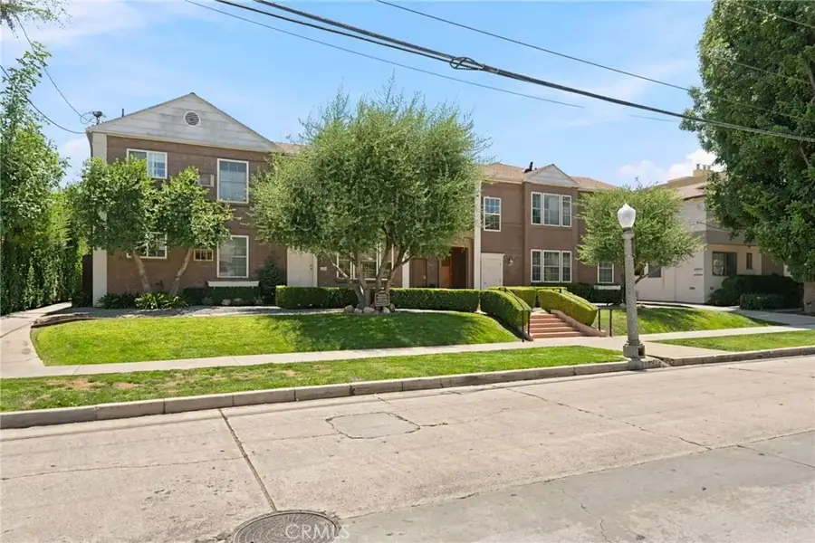 15034 Dickens, Sherman Oaks, CA 91403 - #2
