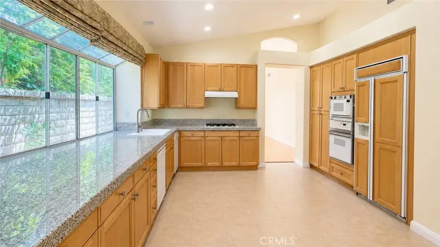 377 Anzio, Oak Park, CA 91377 - #2