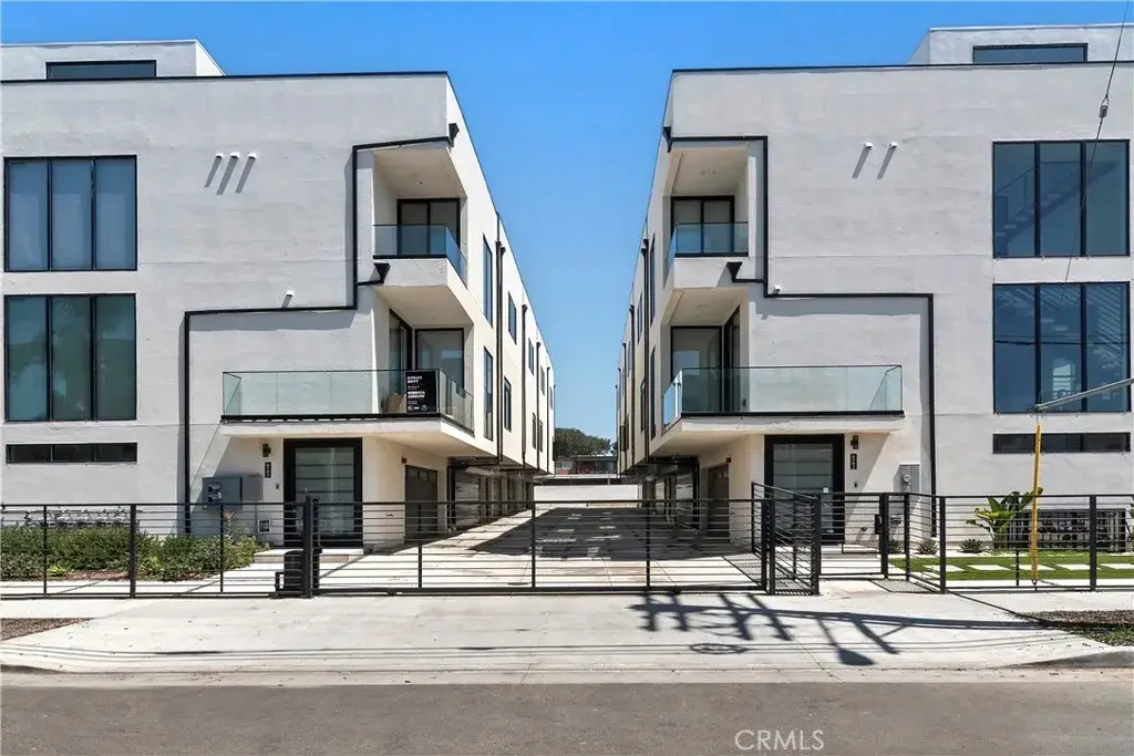 6511 N Contour, North Hollywood, CA 91606 - #1