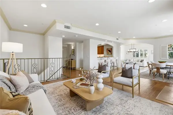 11540 Moorpark Street #401, Studio City, CA 91602