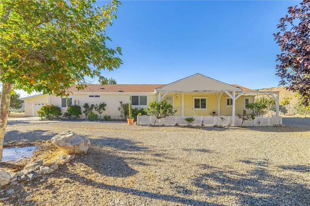 29520 Piani, Pearblossom, CA 93553 - #1