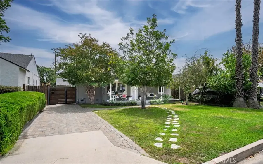 5938 Simpson Ave, Valley Village, CA 91607 - #2