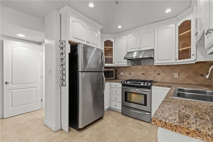 4732 Radford Avenue #8, Valley Village, CA 91607 - #3
