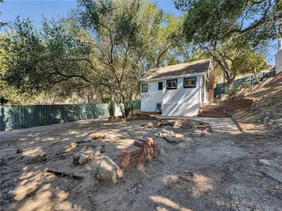 4240 Ensenada Drive, Woodland Hills, CA 91364 - #2