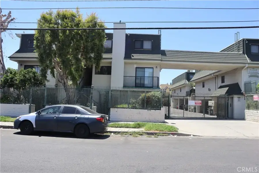 9047 Langdon #4, North Hills, CA 91343 - #2
