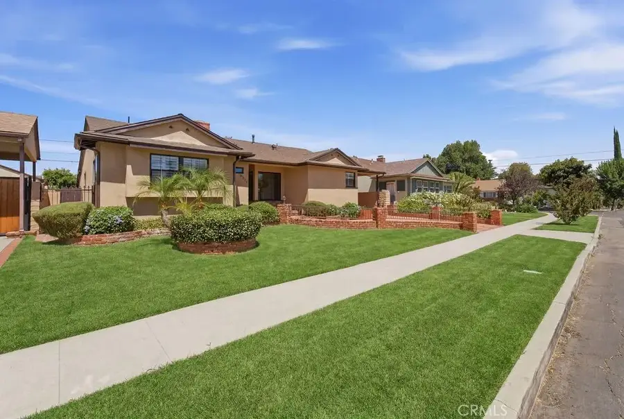 6313 Melvin, Reseda, CA 91335 - #2