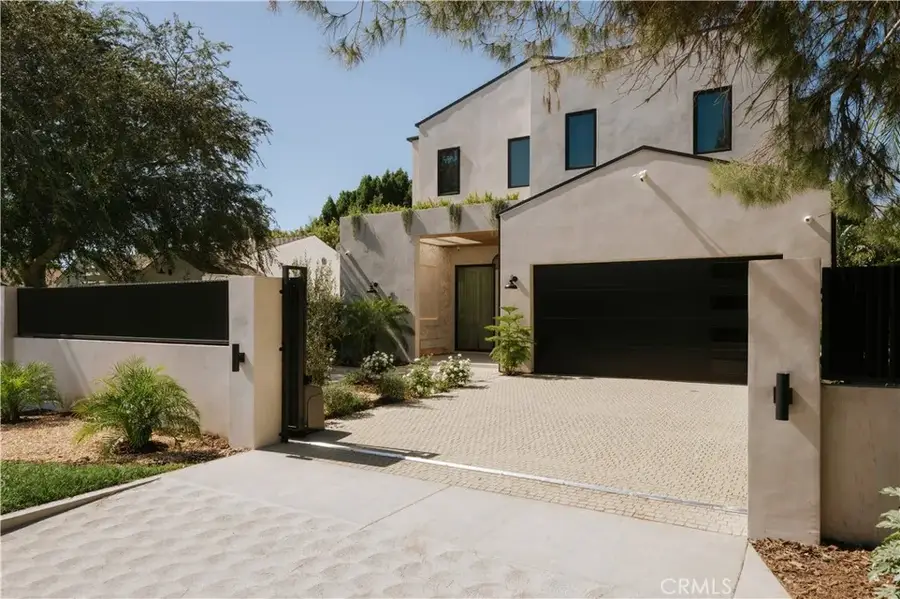14755 Hesby Street, Sherman Oaks, CA 91403 - #2