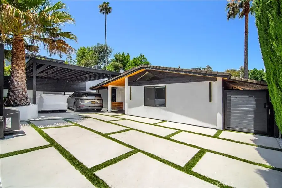 22253 Flanco Road, Woodland Hills, CA 91364 - #2