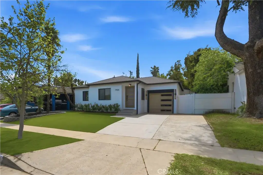17420 Collins, Encino, CA 91316 - #1