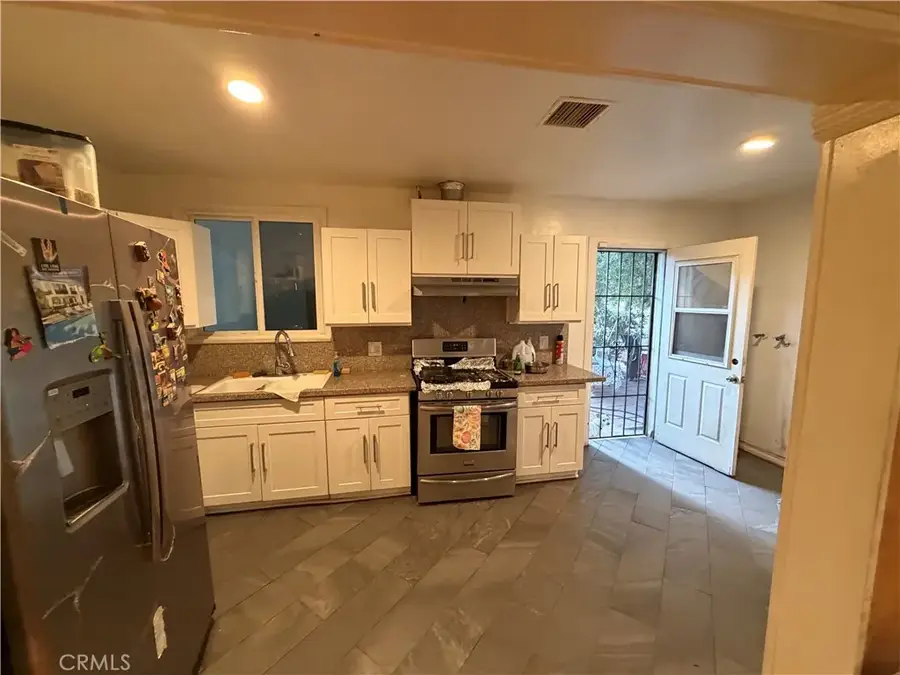8000 Laurelgrove, North Hollywood, CA 91605 - #2