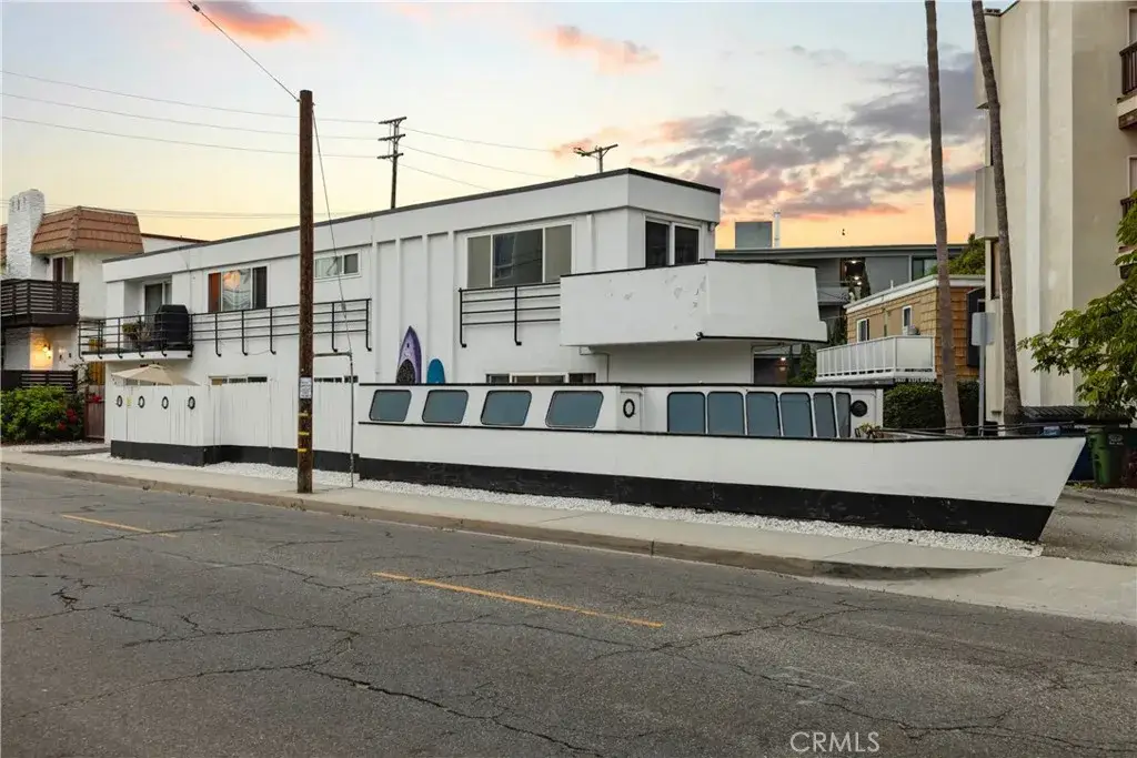 3906 Pacific Avenue, Marina Del Rey, CA 90292 - #1