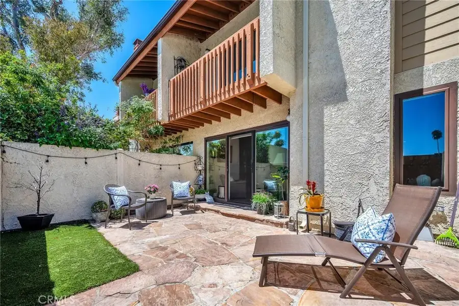 21555 Burbank Boulevard #47, Woodland Hills, CA 91367 - #3
