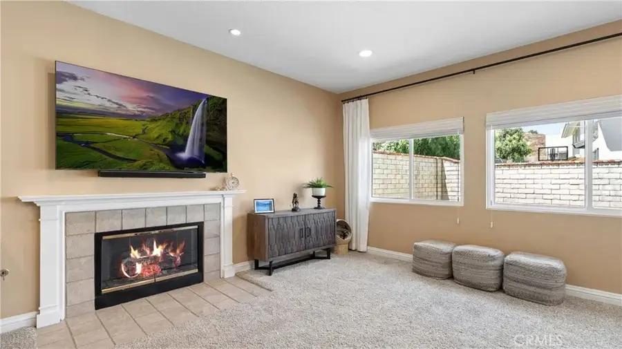 22711 Boxwood, Saugus, CA 91390 - #3