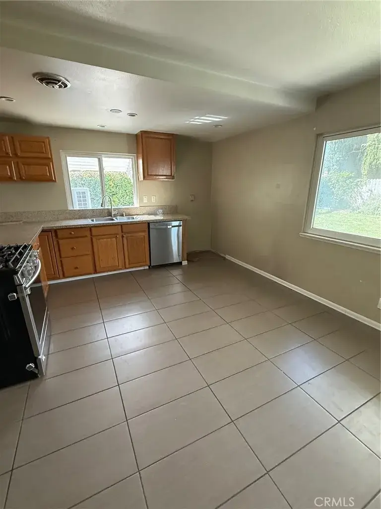 2002 Malcolm, Simi Valley, CA 93065 - #3