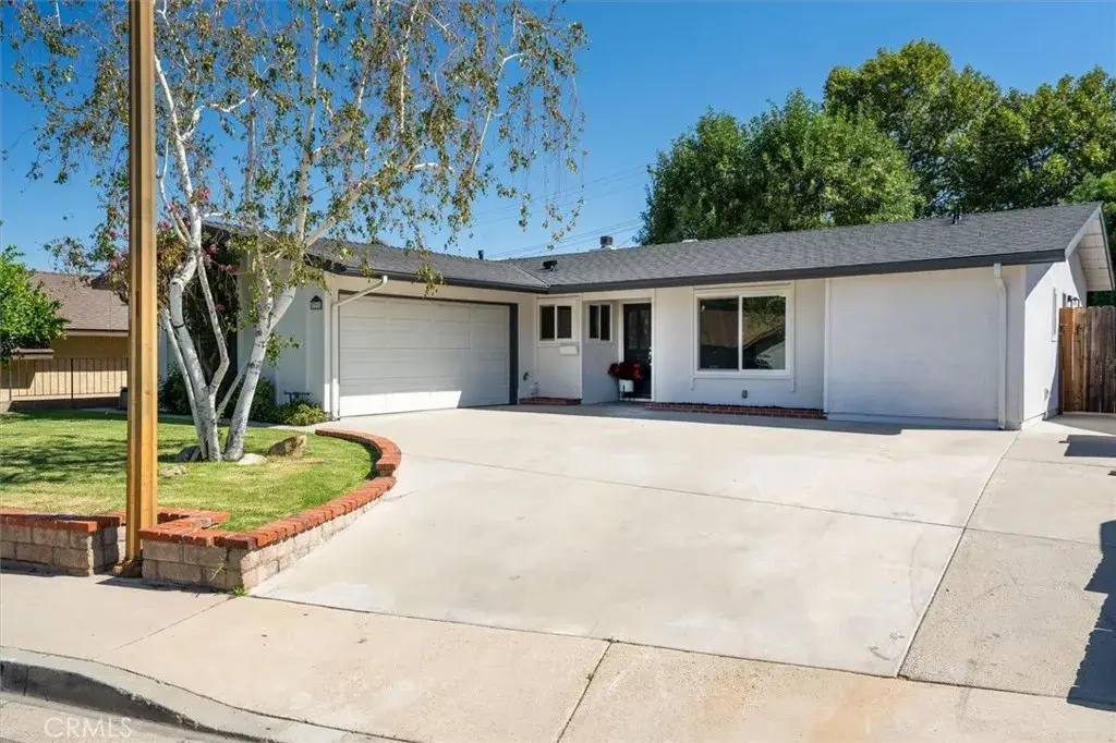 27912 Newbird Drive, Saugus, CA 91350 - #1