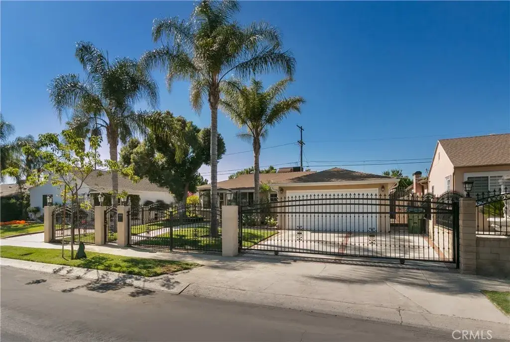 6313 Bluebell Avenue, North Hollywood, CA 91606 - #1