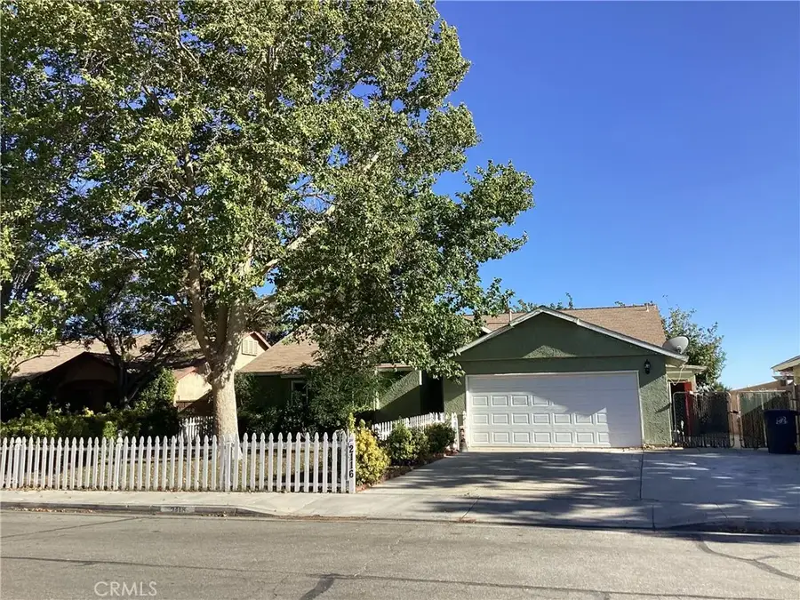 2116 Phlox, Rosamond, CA 93560 - #2